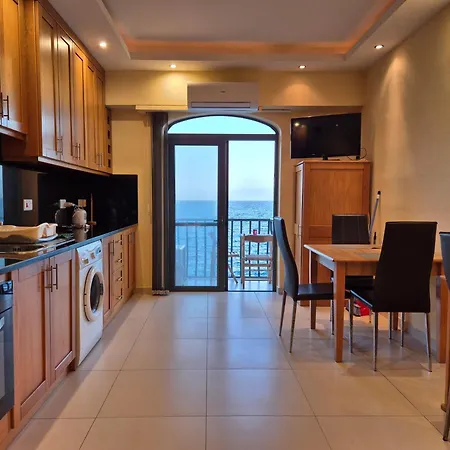 Blue Haven Seafront Marsalforn