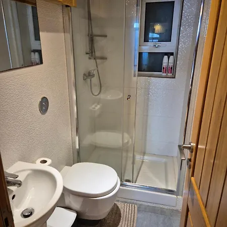 Blue Haven Seafront Apartment *