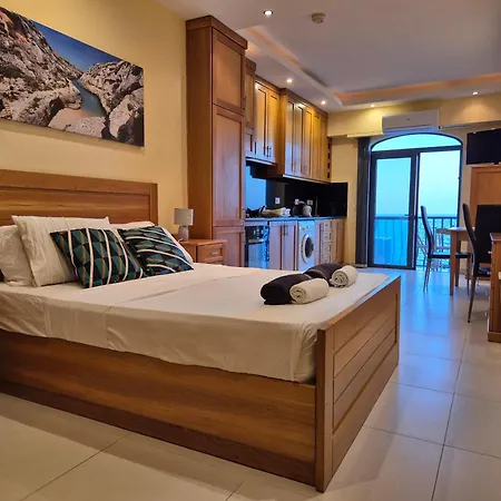 Blue Haven Seafront Apartment *