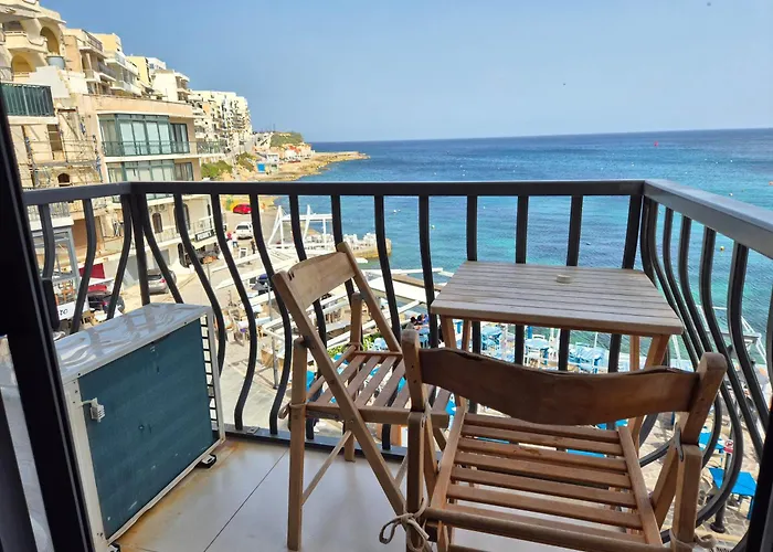 Blue Haven Seafront Apartment *