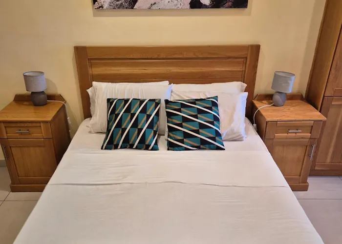 Blue Haven Seafront Apartment *